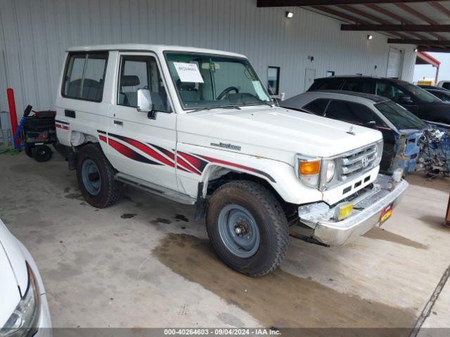  Salvage Toyota FJ Cruiser