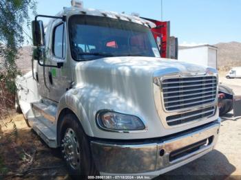  Salvage Freightliner M2