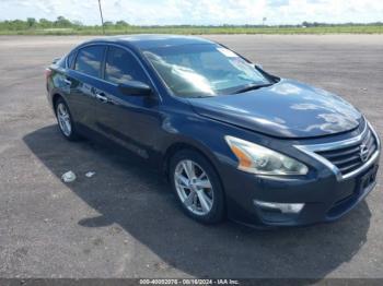  Salvage Nissan Altima