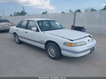  Salvage Ford Crown Victoria