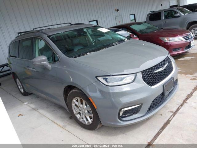  Salvage Chrysler Pacifica