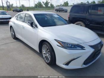  Salvage Lexus Es