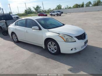  Salvage Nissan Altima