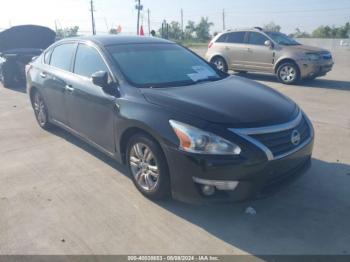  Salvage Nissan Altima