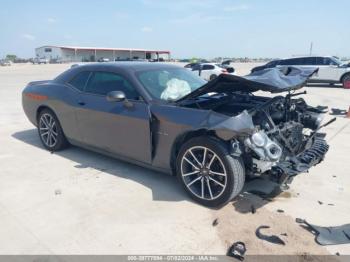  Salvage Dodge Challenger