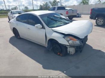  Salvage Nissan Altima