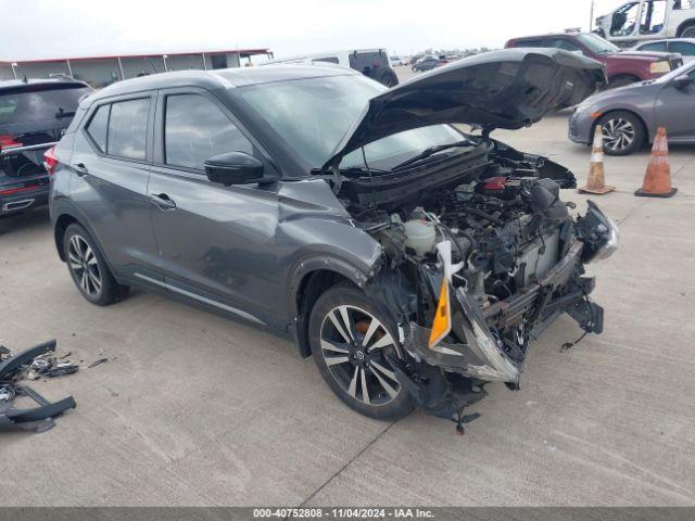  Salvage Nissan Kicks