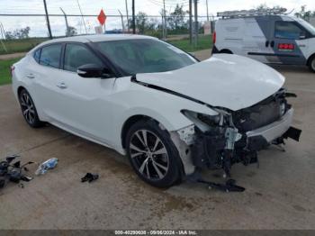  Salvage Nissan Maxima