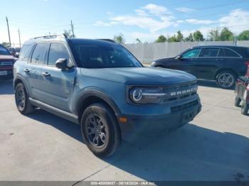  Salvage Ford Bronco