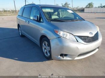  Salvage Toyota Sienna