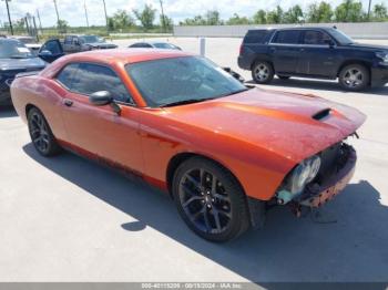  Salvage Dodge Challenger