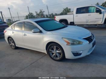  Salvage Nissan Altima