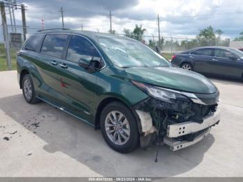  Salvage Toyota Sienna