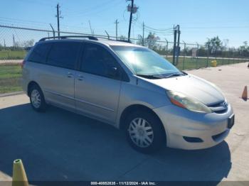  Salvage Toyota Sienna