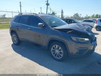  Salvage Jeep Cherokee