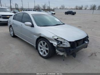  Salvage Nissan Maxima