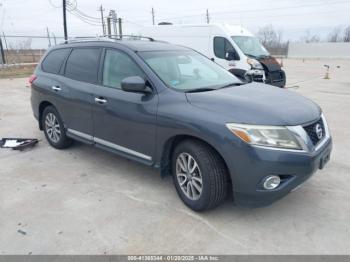  Salvage Nissan Pathfinder