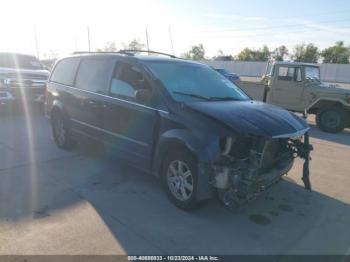  Salvage Chrysler Town & Country