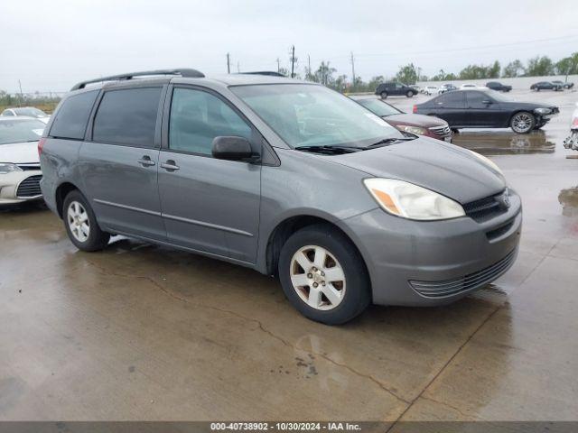  Salvage Toyota Sienna