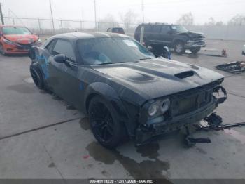  Salvage Dodge Challenger