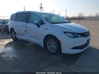  Salvage Chrysler Voyager