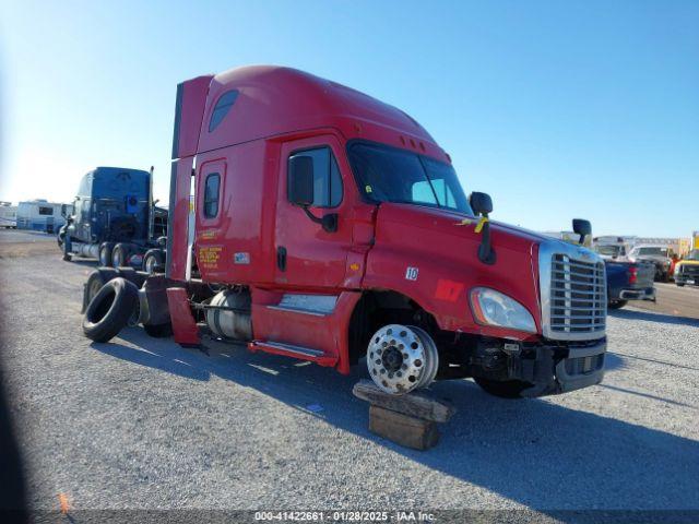  Salvage Freightliner Cascadia 125