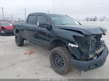  Salvage Nissan Titan