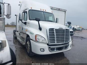  Salvage Freightliner Cascadia 125