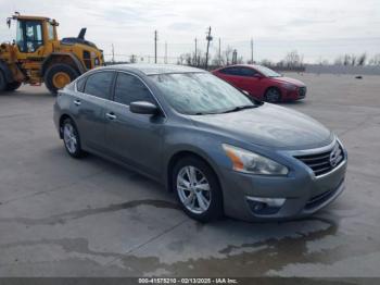 Salvage Nissan Altima