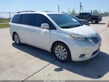  Salvage Toyota Sienna