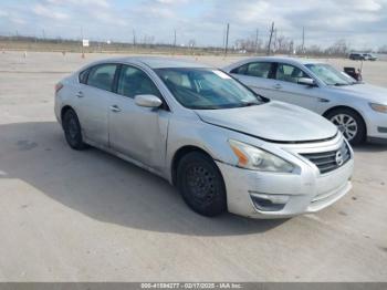  Salvage Nissan Altima