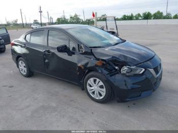  Salvage Nissan Versa
