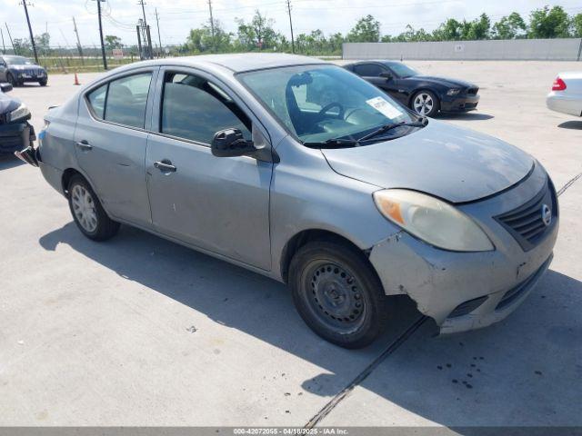  Salvage Nissan Versa