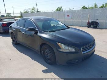  Salvage Nissan Maxima