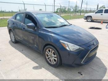  Salvage Toyota Yaris