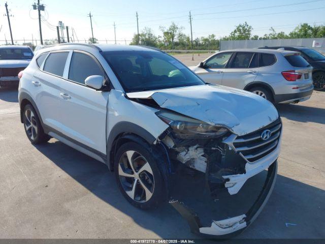  Salvage Hyundai TUCSON