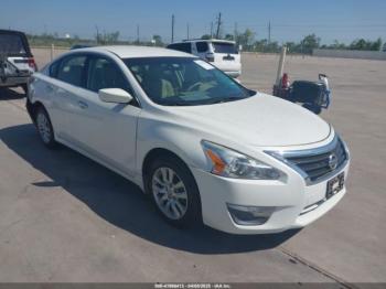  Salvage Nissan Altima