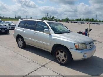  Salvage Toyota Highlander