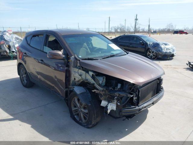  Salvage Hyundai TUCSON