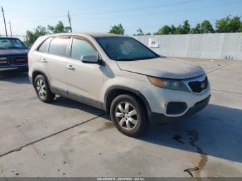  Salvage Kia Sorento