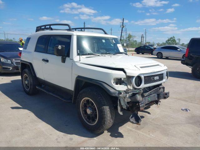  Salvage Toyota FJ Cruiser