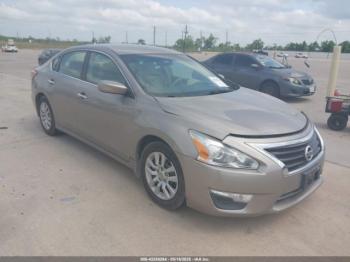  Salvage Nissan Altima