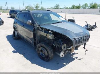  Salvage Jeep Cherokee