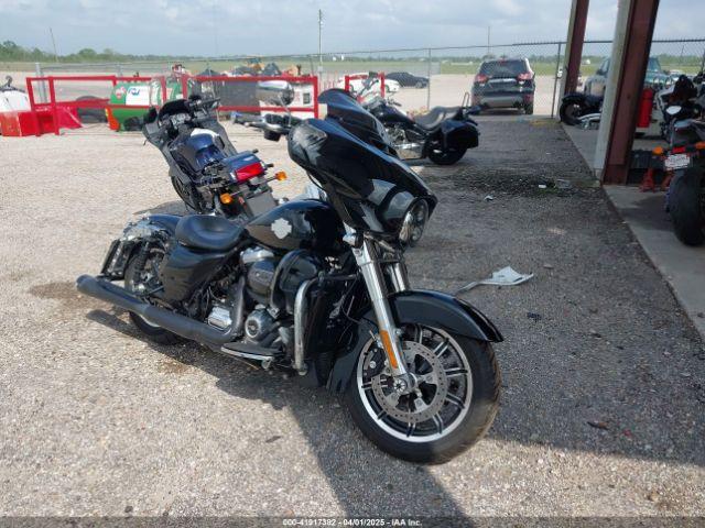 Salvage Harley-Davidson Flht