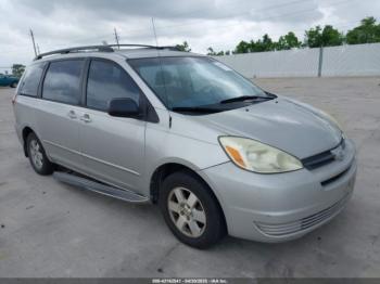  Salvage Toyota Sienna