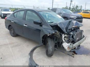  Salvage Nissan Versa