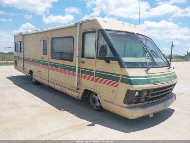 Salvage Chevrolet P30