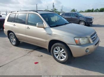  Salvage Toyota Highlander