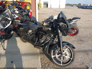 Salvage Harley-Davidson Flhx