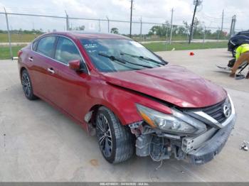  Salvage Nissan Altima